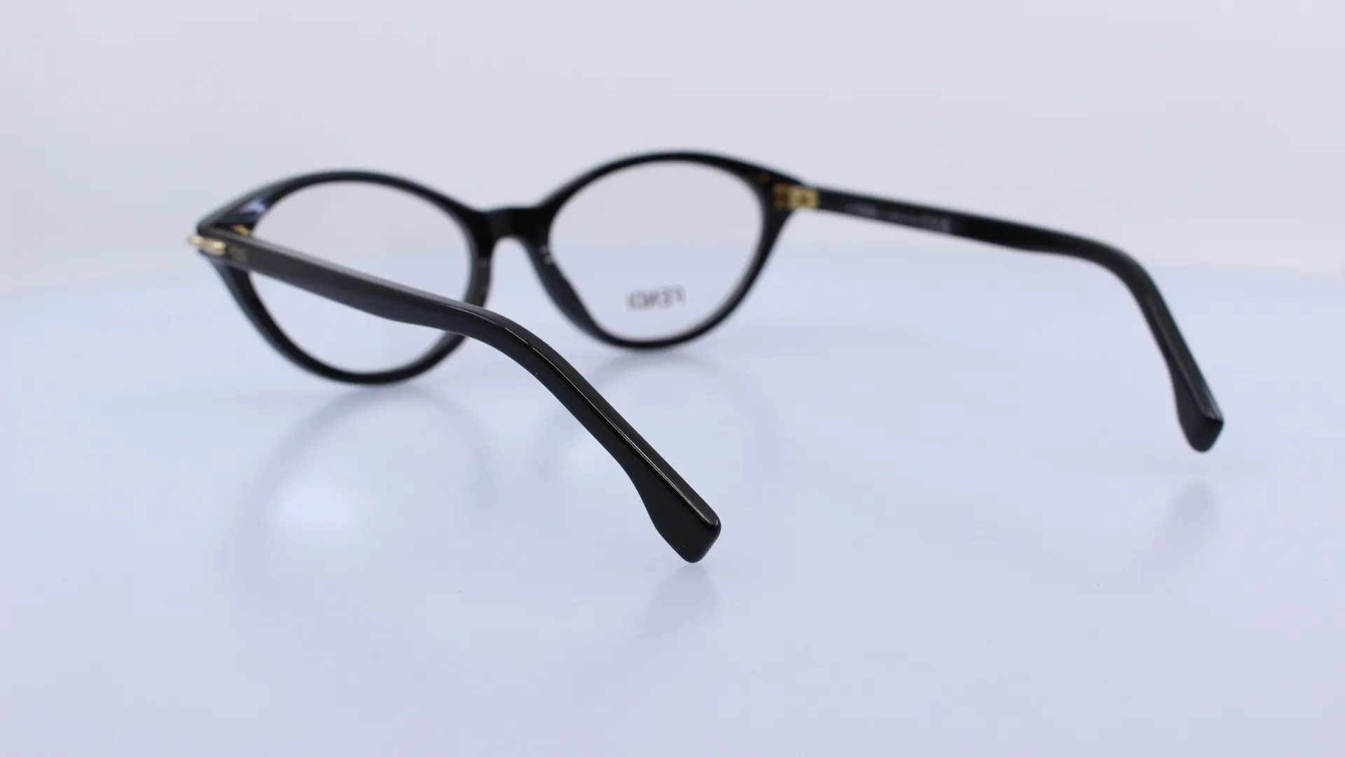 FENDI - FEKETE - FE50126I