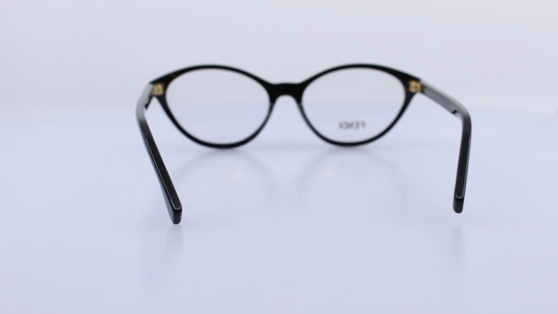 FENDI - FEKETE - FE50126I