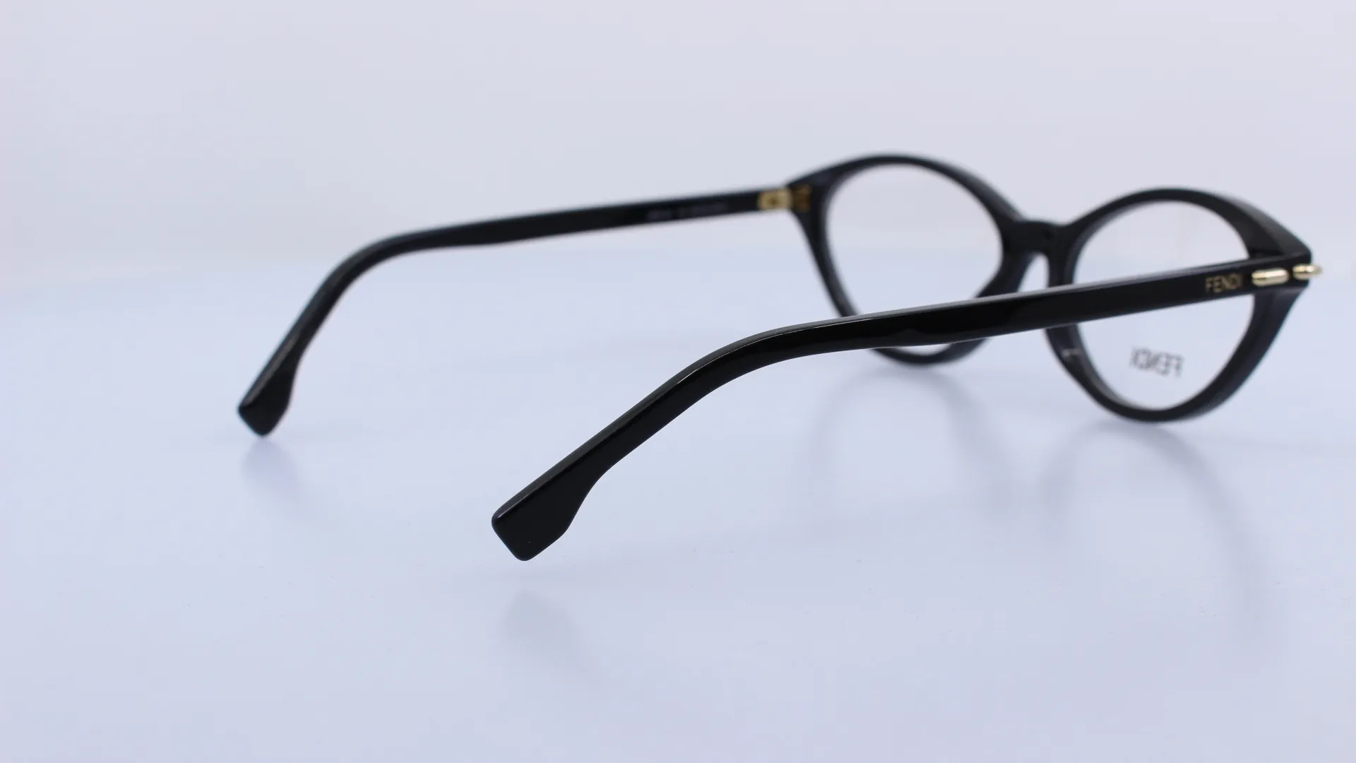 FENDI - FEKETE - FE50126I