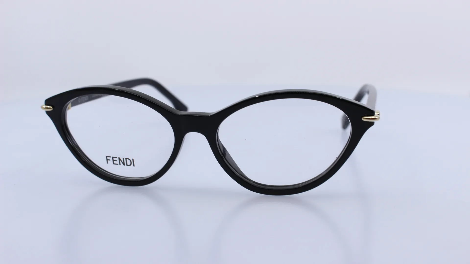 FENDI - FEKETE - FE50126I