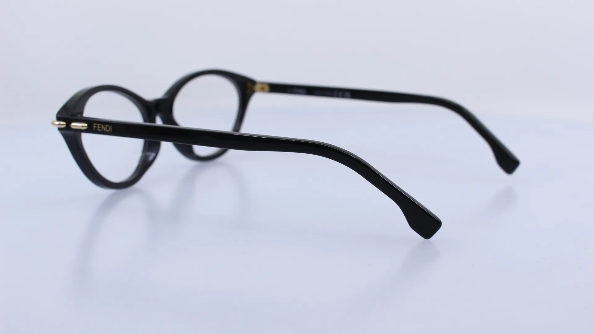 FENDI - FEKETE - FE50126I