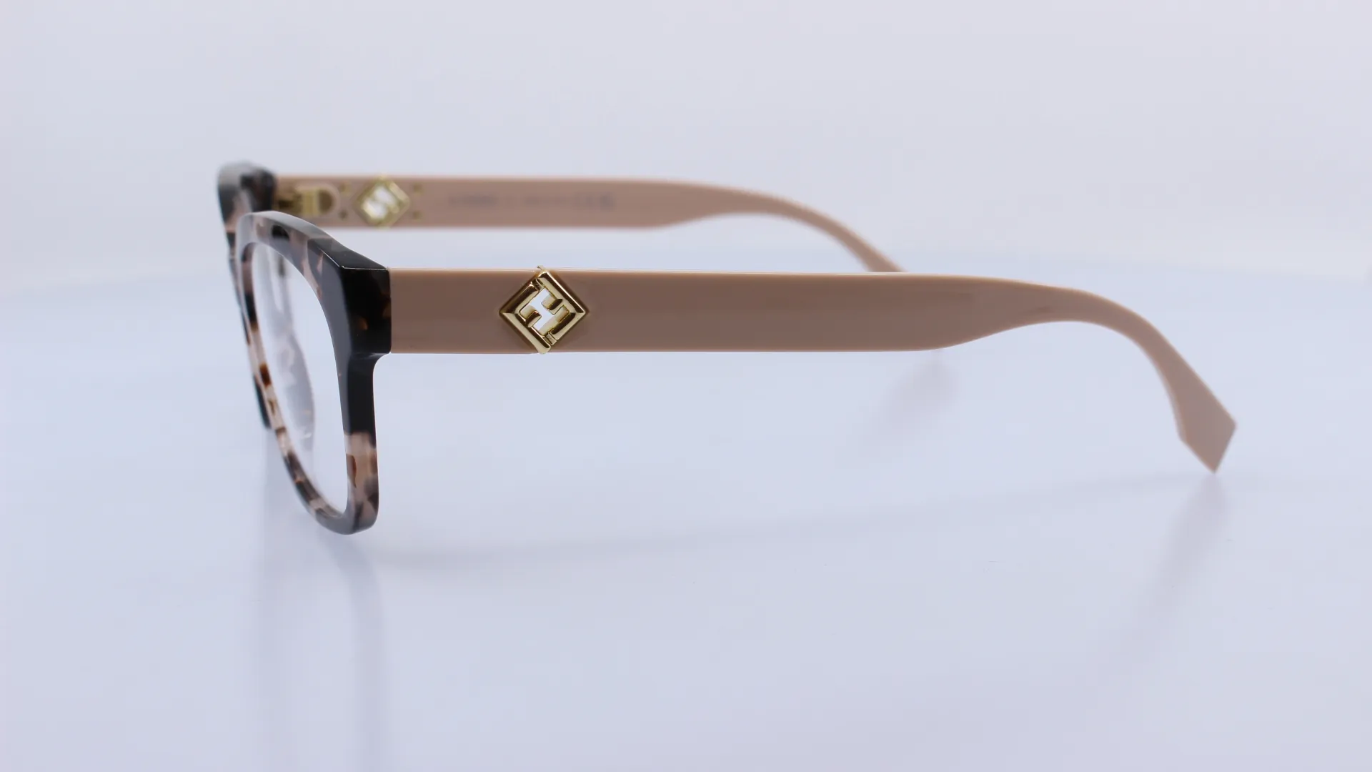 FENDI - BARNA - FE50124I
