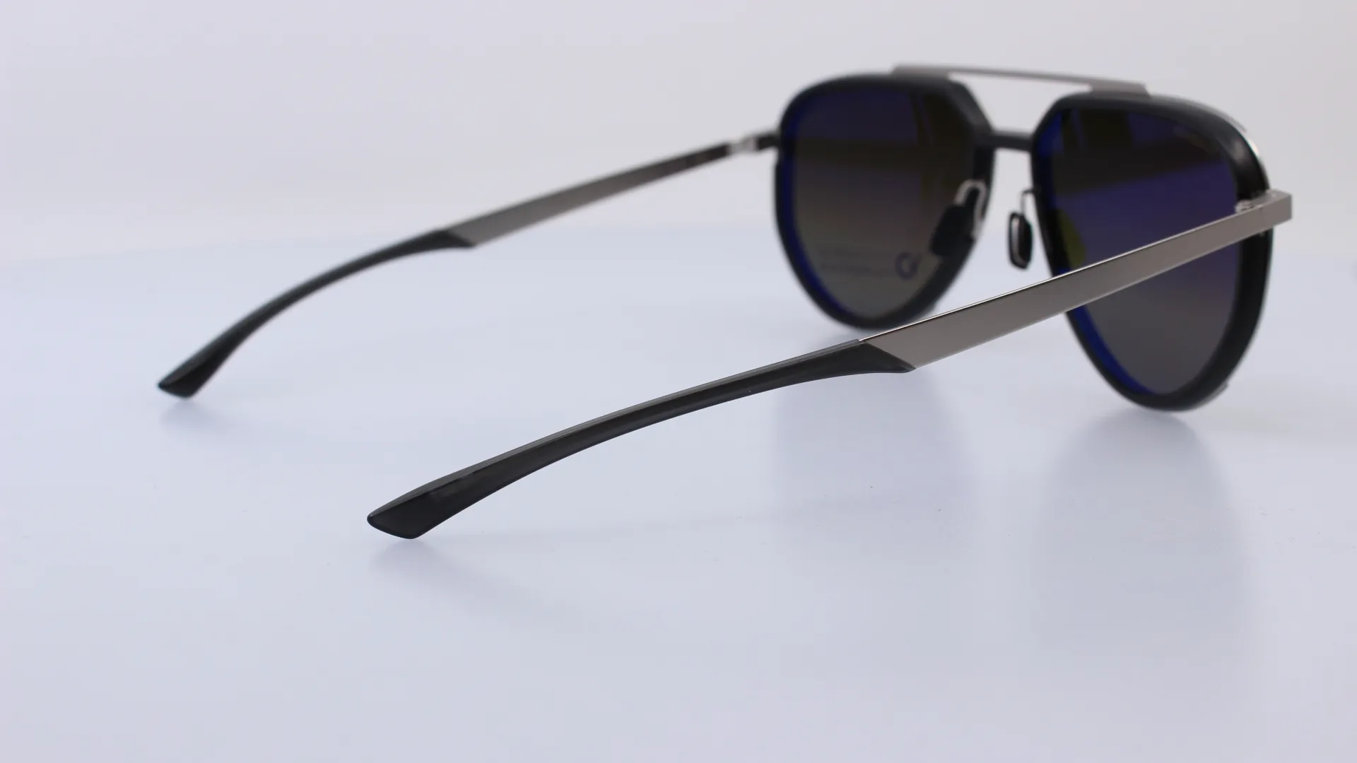 PORSCHE DESIGN - EZÜST - 8994