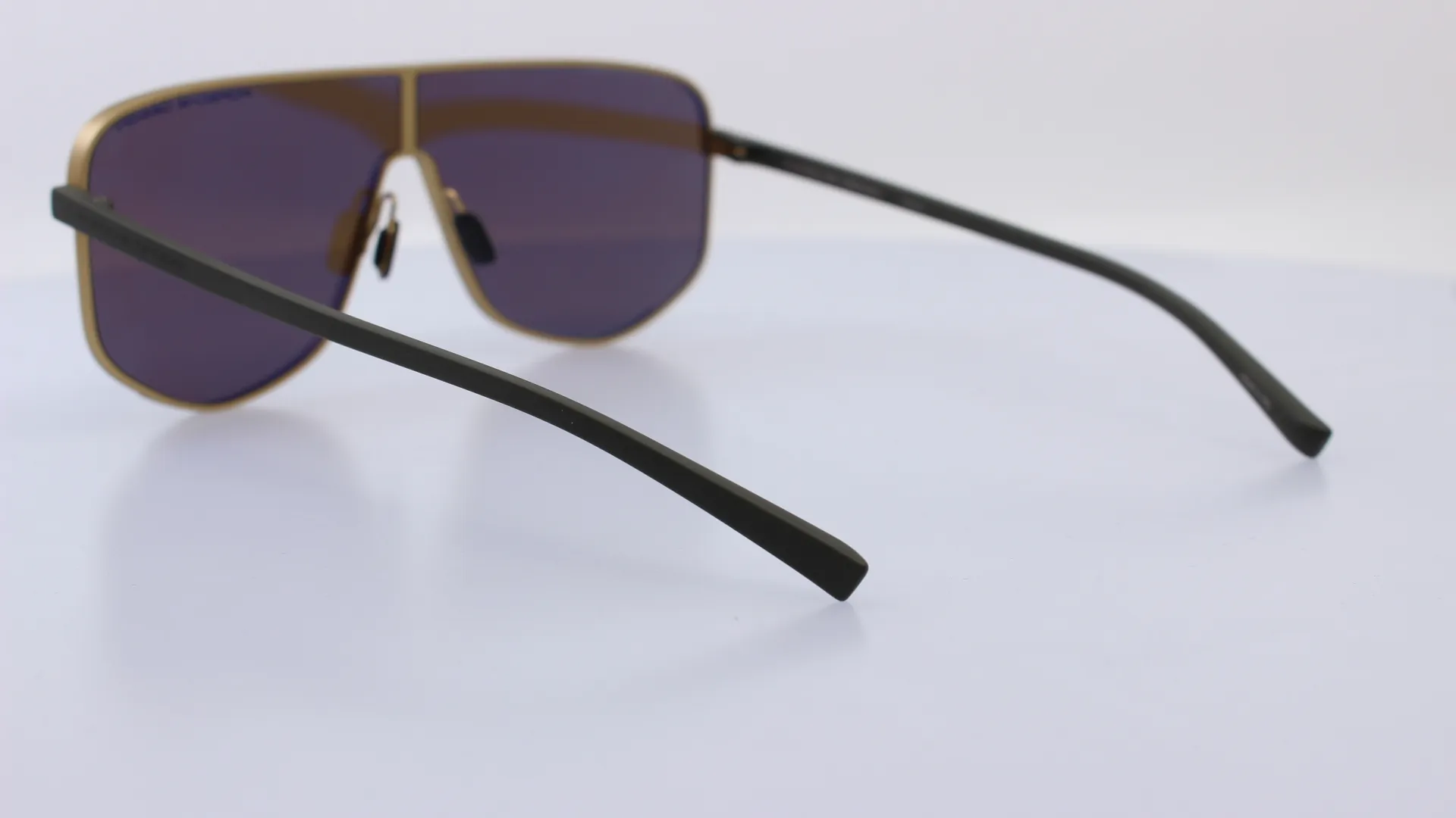 PORSCHE DESIGN - ARANY - 86007