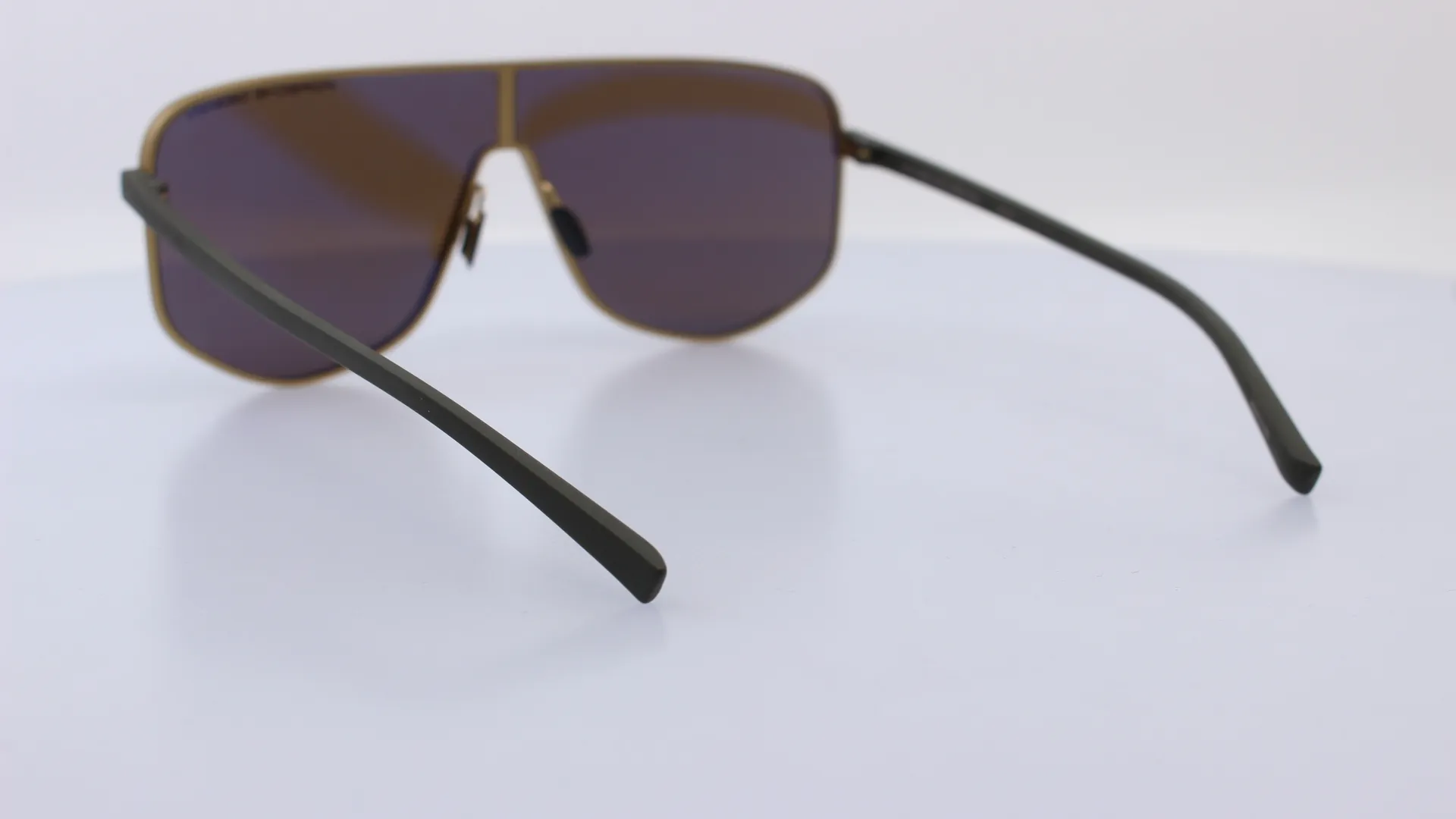 PORSCHE DESIGN - ARANY - 86007
