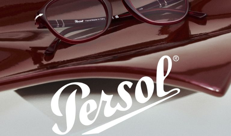 Persol szemüvegkeretek széles választéka Budapesten a Style Optikában