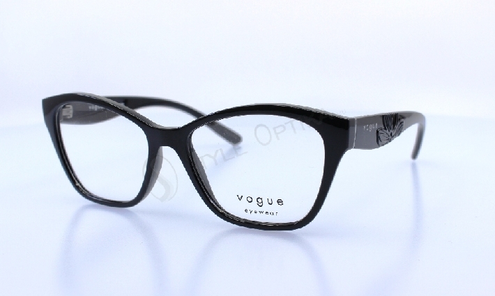 VOGUE VO5628